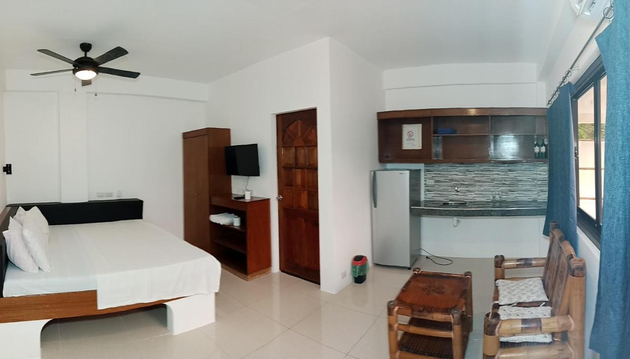 Jalyn'S Resort Sabang Puerto Galera Exteriér fotografie