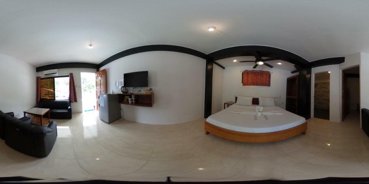 Jalyn'S Resort Sabang Puerto Galera Exteriér fotografie